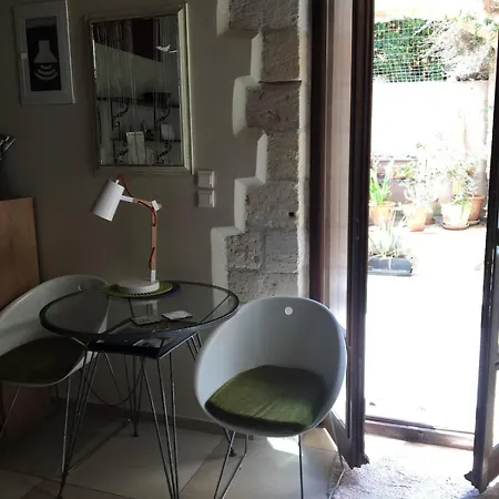 Casa Argirenia - Venetian Mansion In Old Harbour * Chania (Crete)