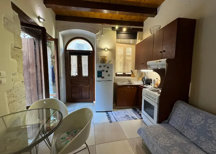 Casa Argirenia - Venetian Mansion In Old Harbour Ханья